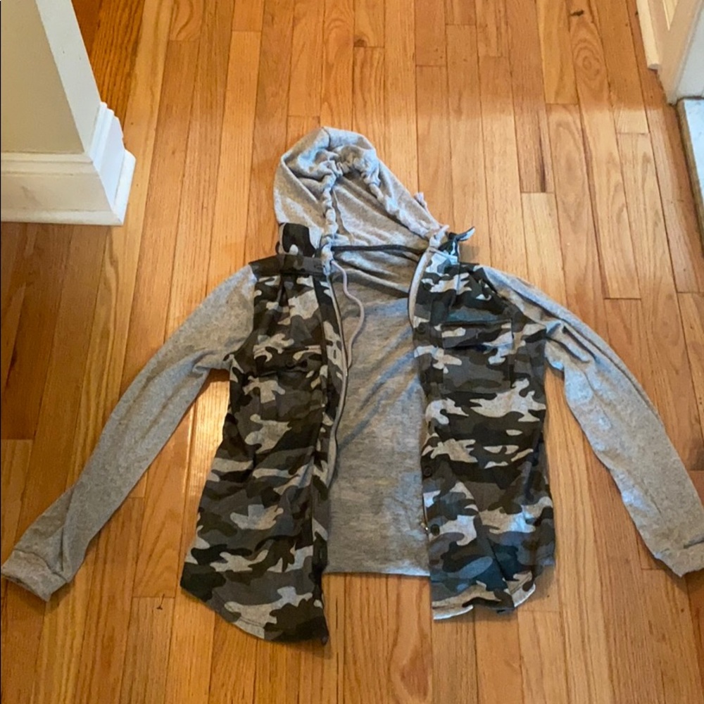 COPY - A light sweatshirt perfect for fall!